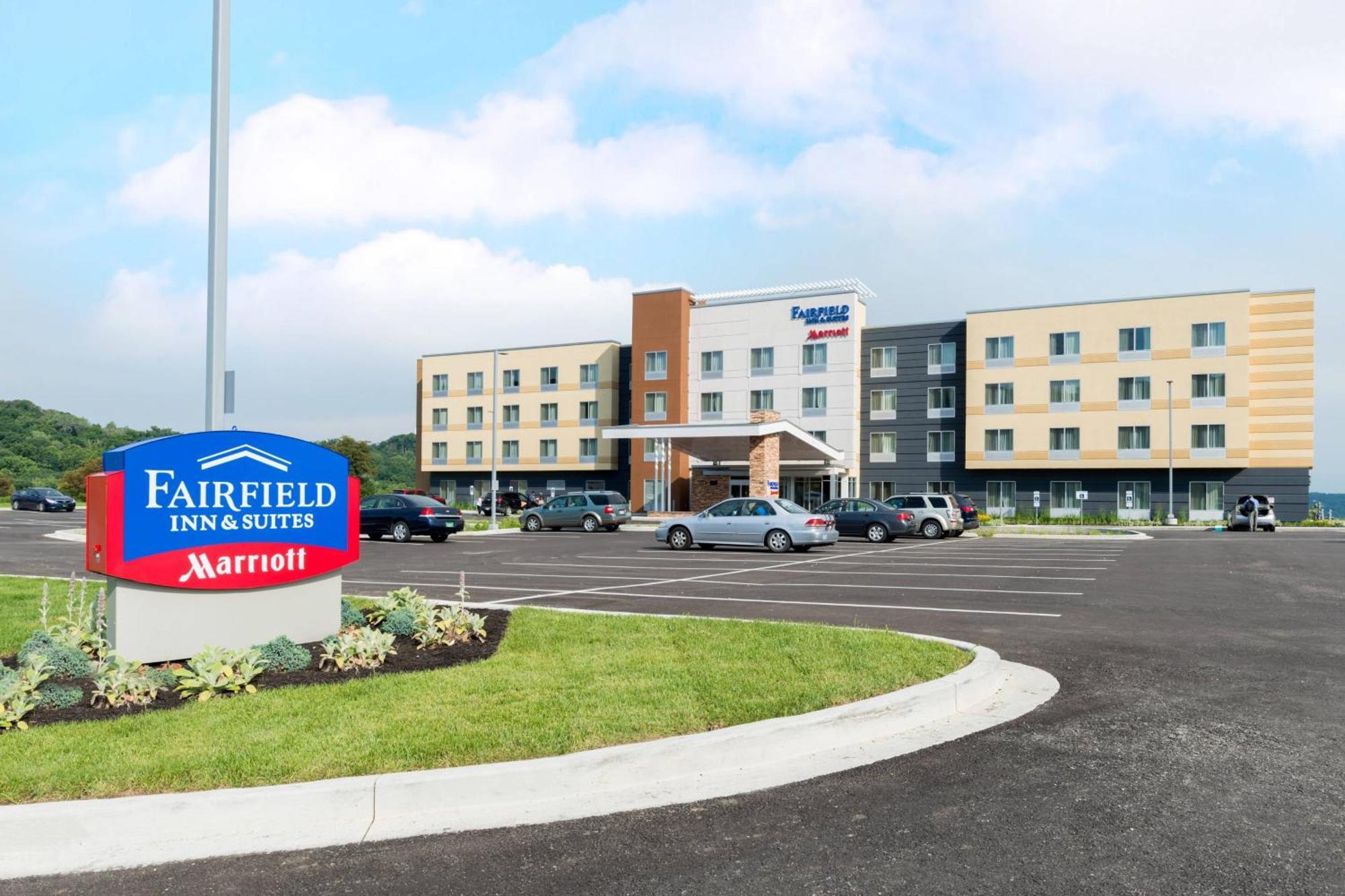 Fairfield Inn & Suites By Marriott Huntington Exterior photo