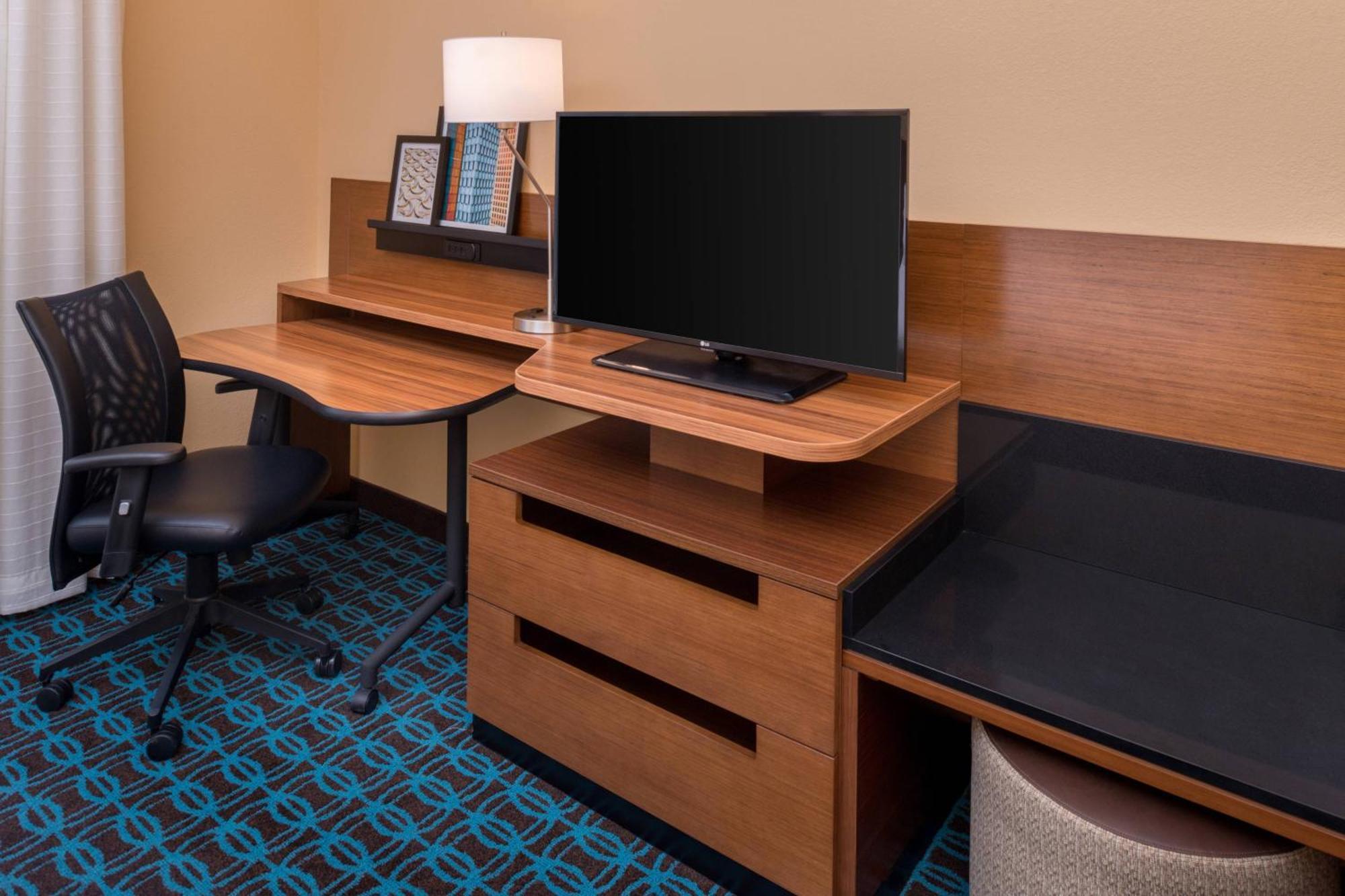 Fairfield Inn & Suites By Marriott Huntington Exterior photo