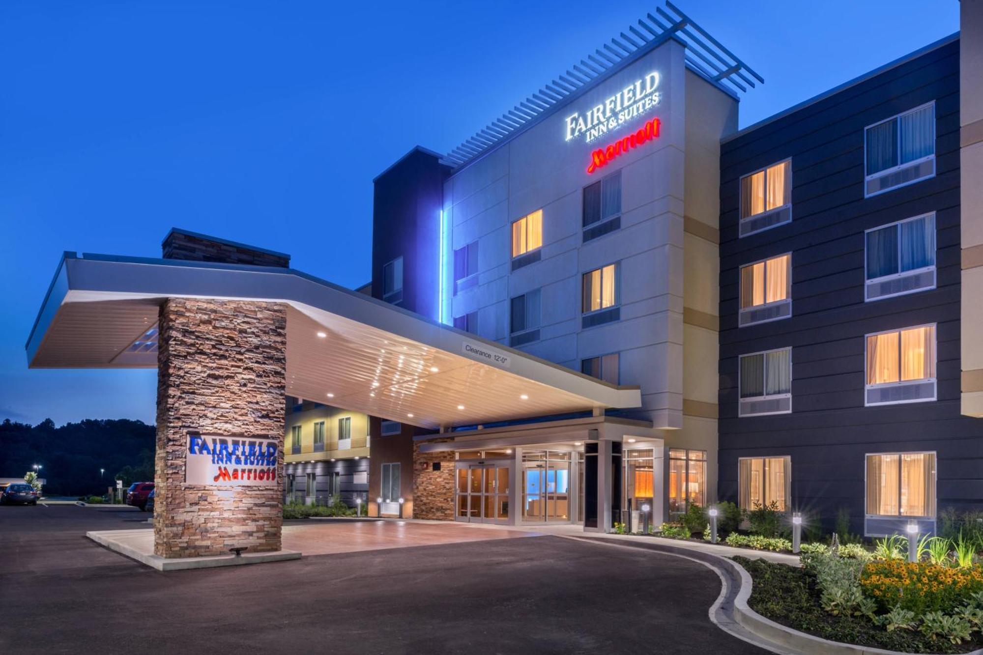 Fairfield Inn & Suites By Marriott Huntington Exterior photo