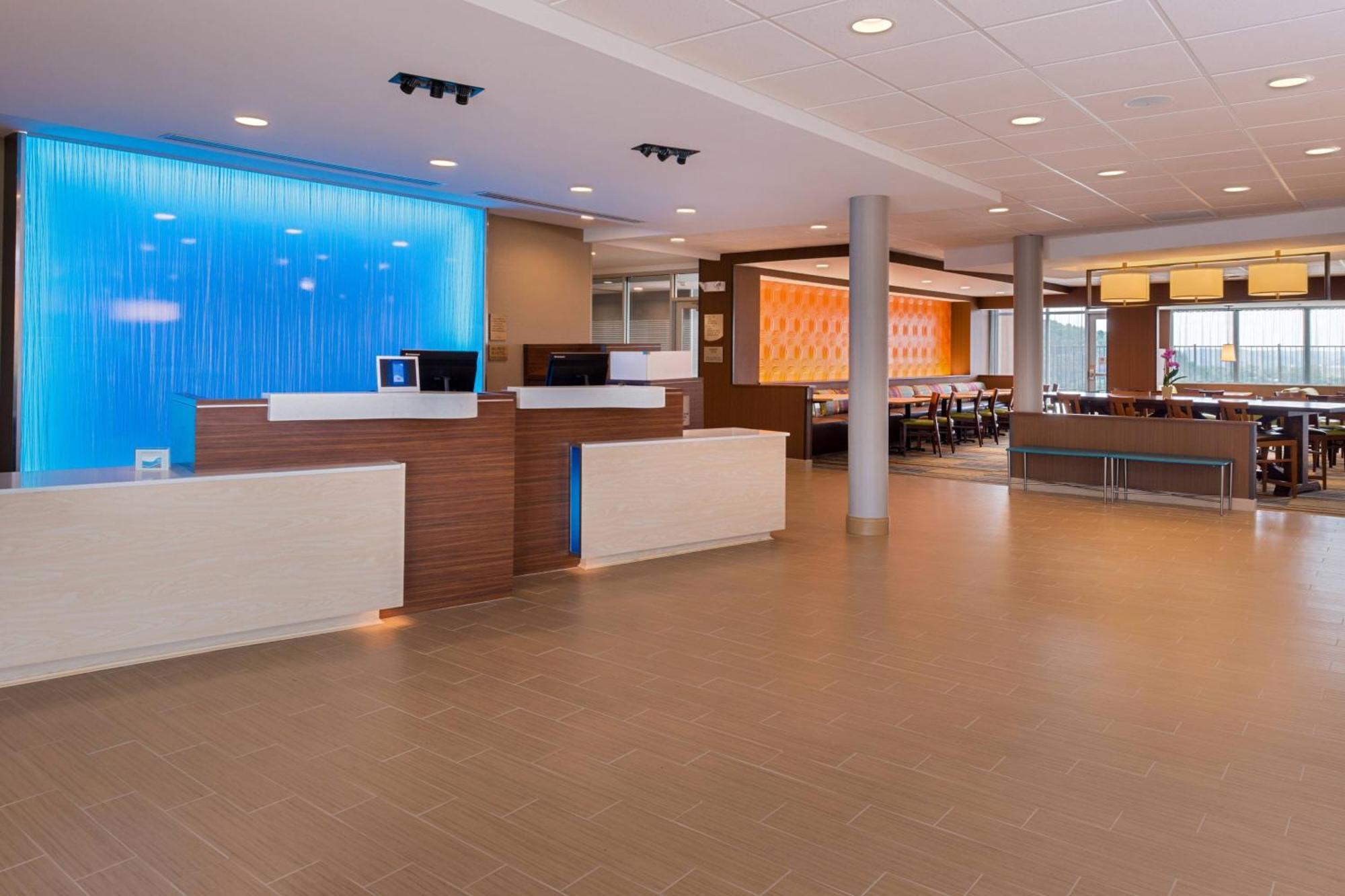 Fairfield Inn & Suites By Marriott Huntington Exterior photo
